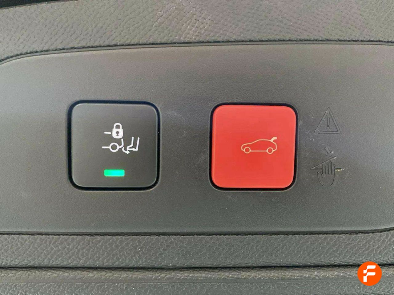 Foto DS Automobiles DS 7 11