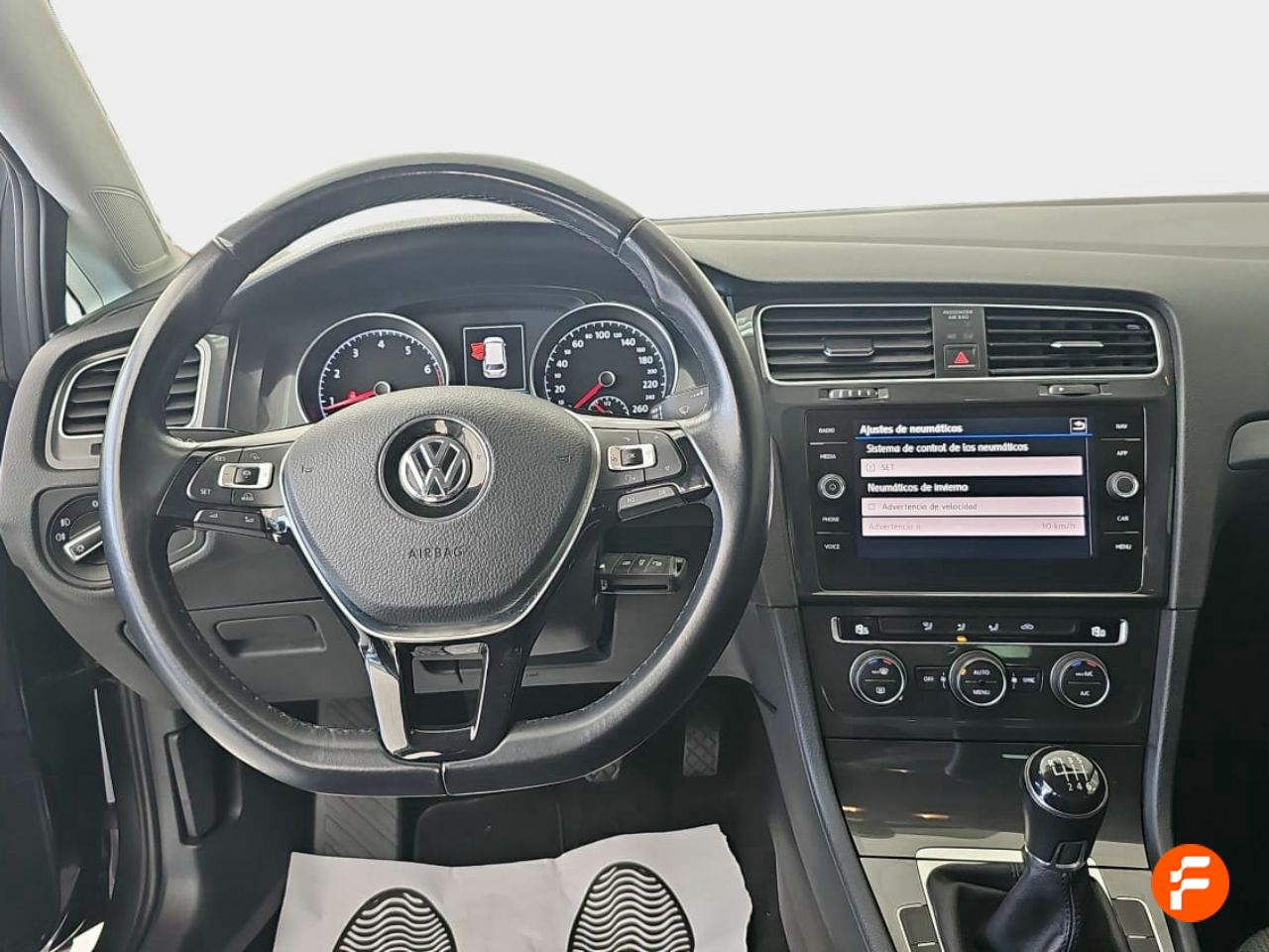 Foto Volkswagen Golf 10