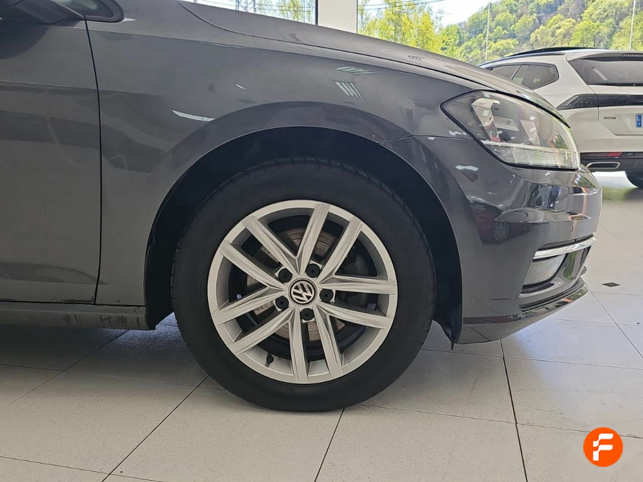 Foto Volkswagen Golf 19