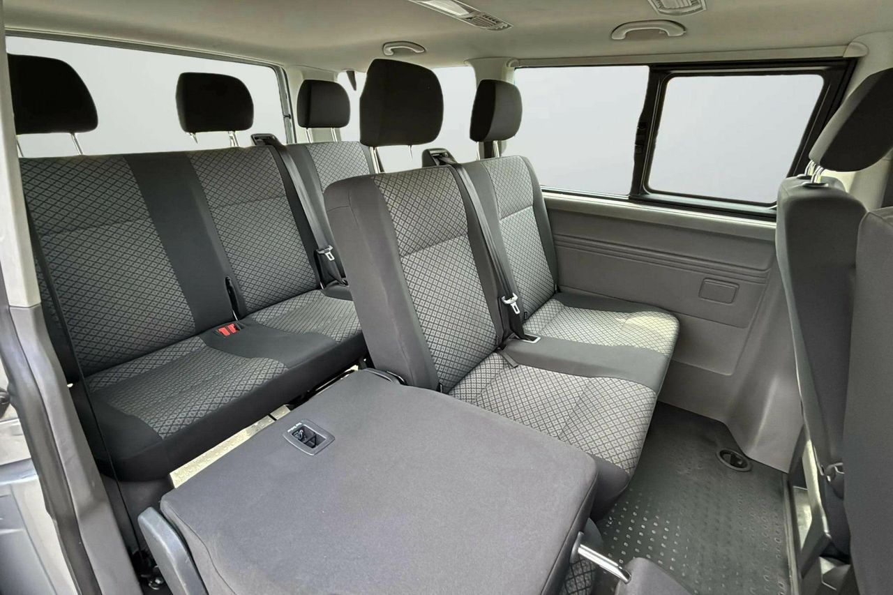 Foto Volkswagen Caravelle 18