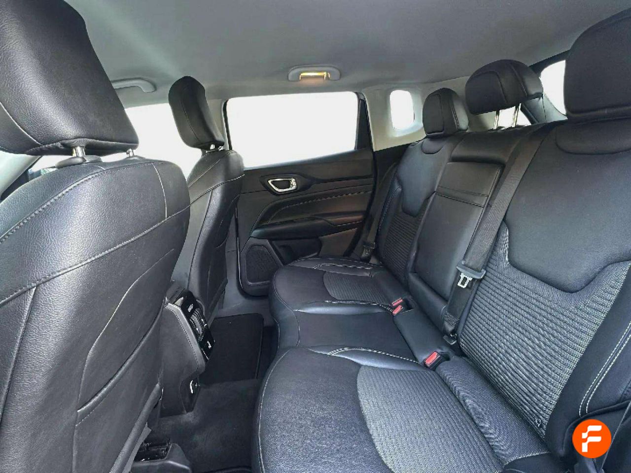 Foto Jeep Compass 14