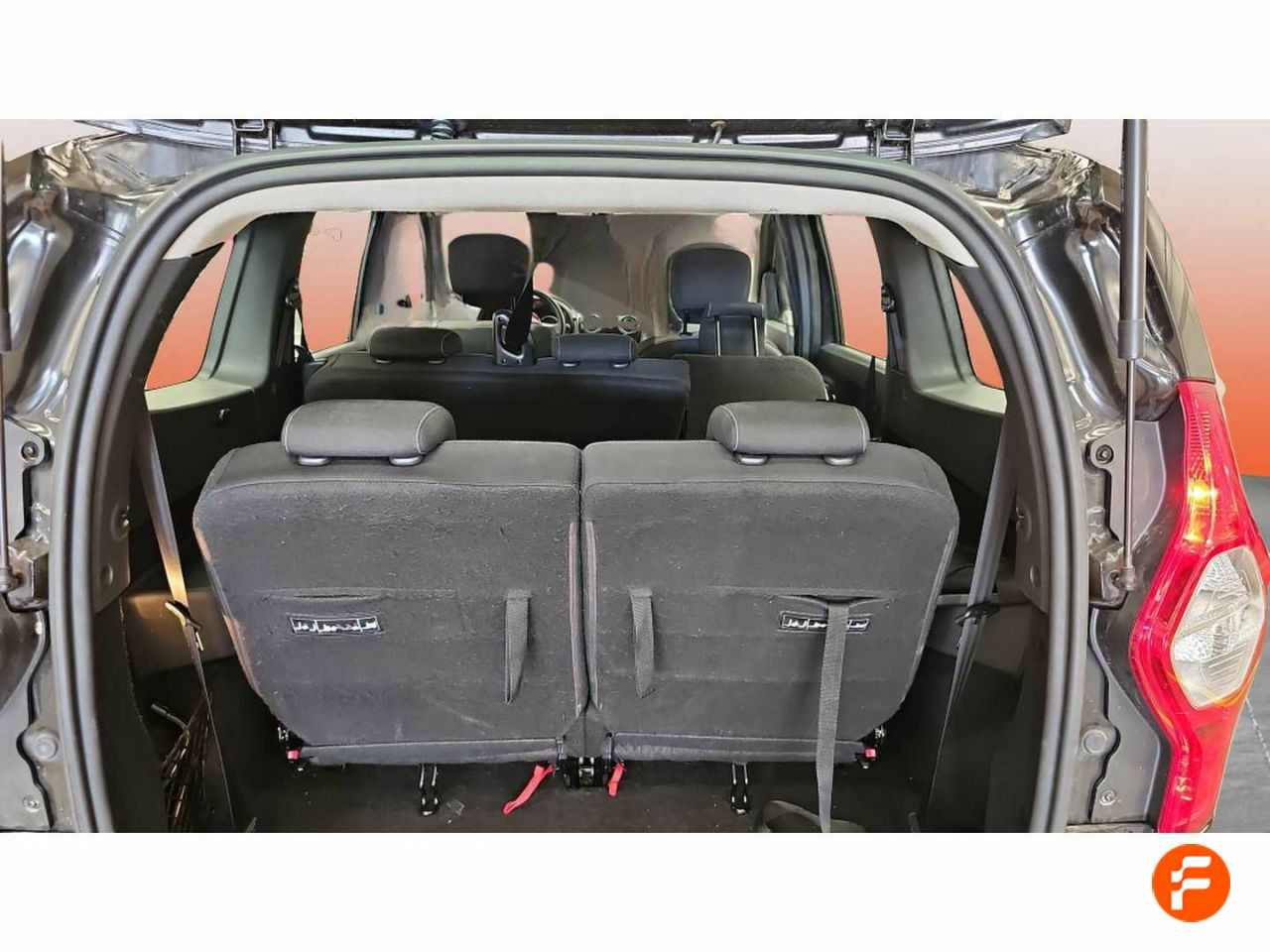 Foto Dacia Lodgy 16