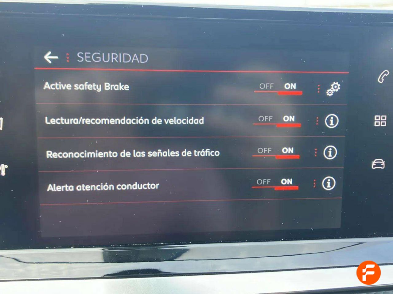 Foto Peugeot 2008 16