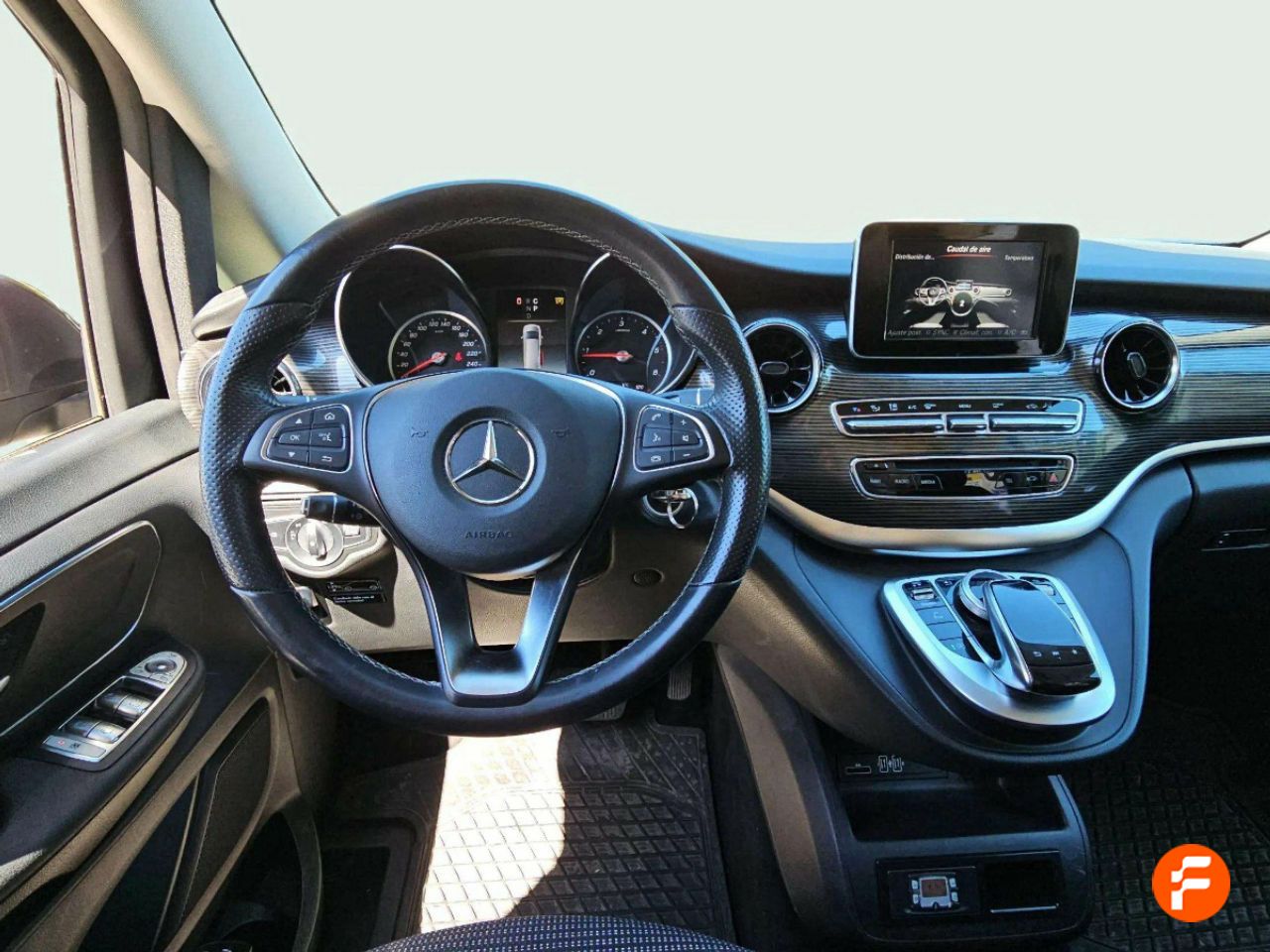 Foto Mercedes-Benz Clase V 11