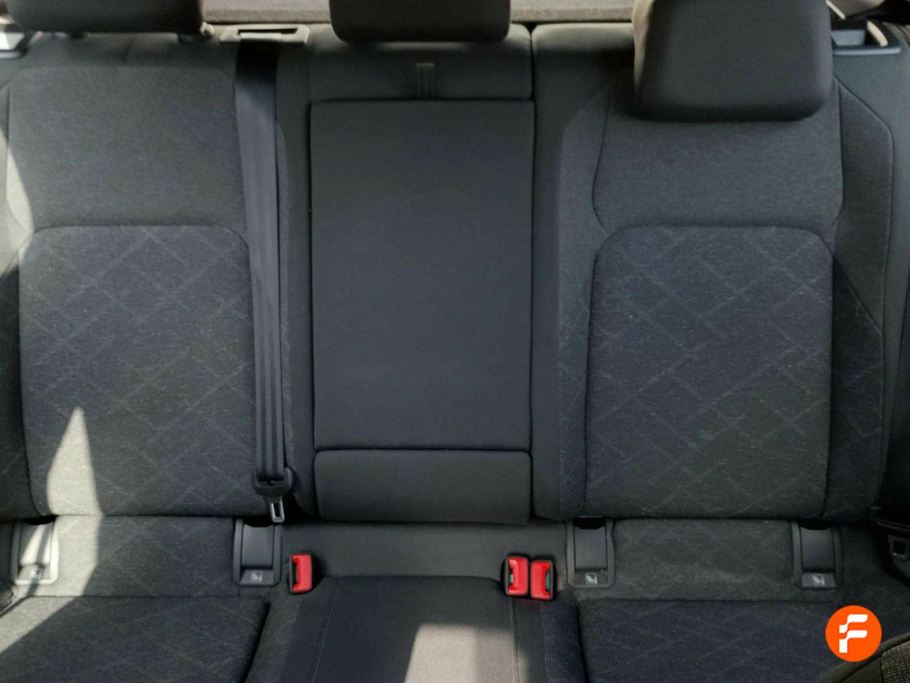 Foto Volkswagen Golf 23