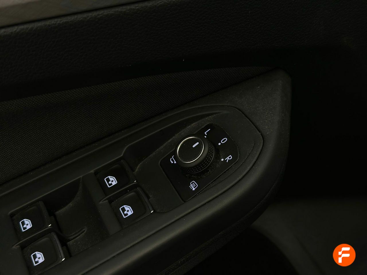 Foto Volkswagen Golf 25