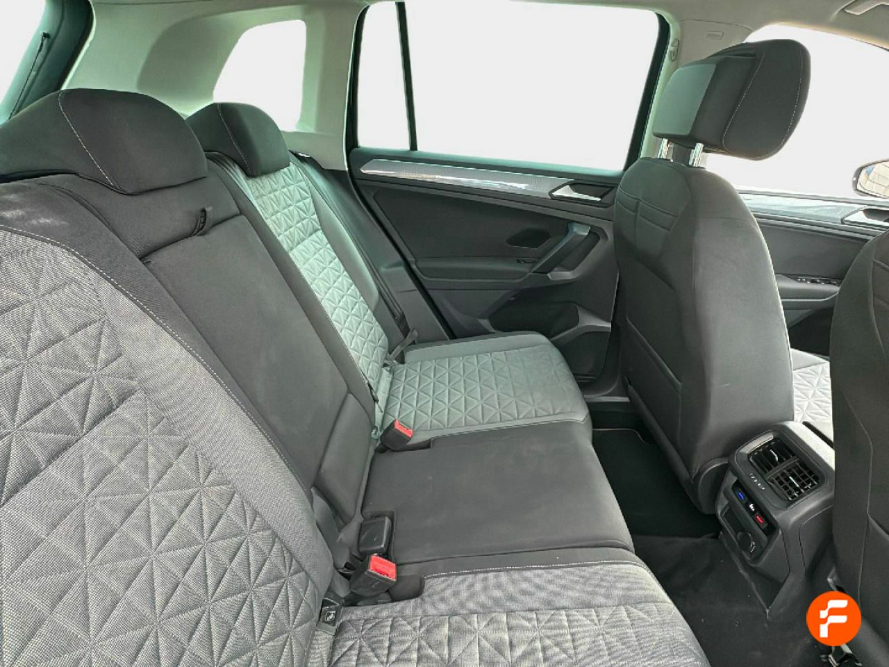 Foto Volkswagen Tiguan 16
