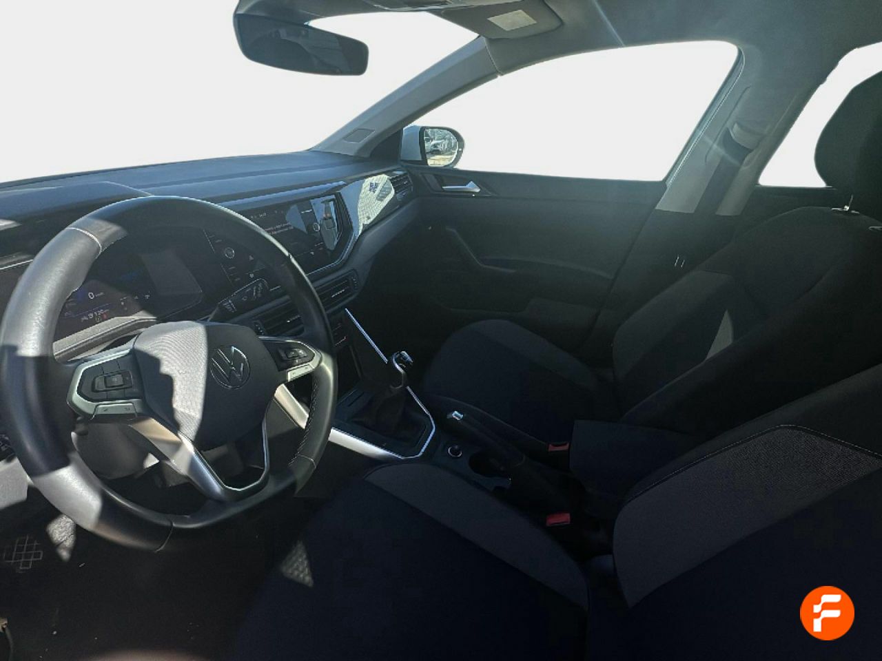 Foto Volkswagen Taigo 11