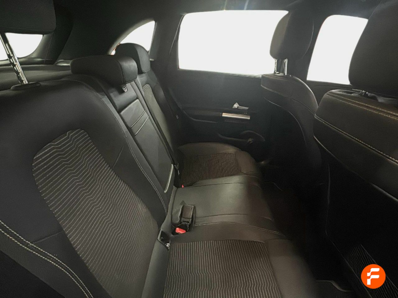 Foto Mercedes-Benz Clase B 17
