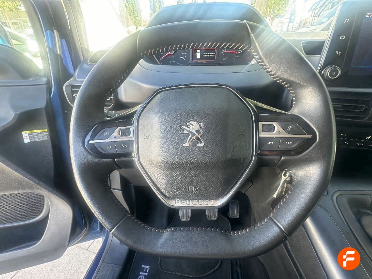 Foto Peugeot Rifter 9