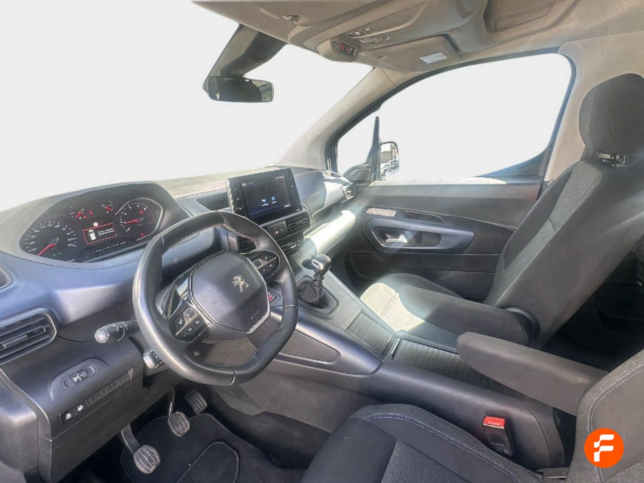 Foto Peugeot Rifter 7