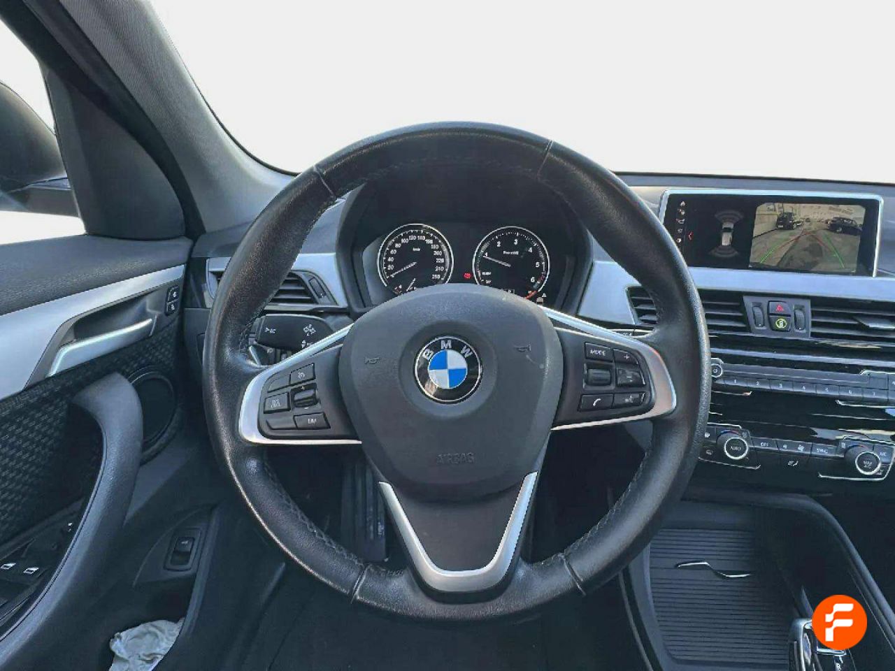 Foto BMW X1 9