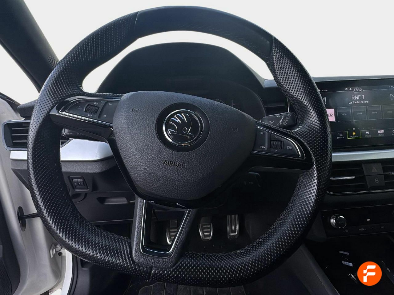 Foto Skoda Scala 9