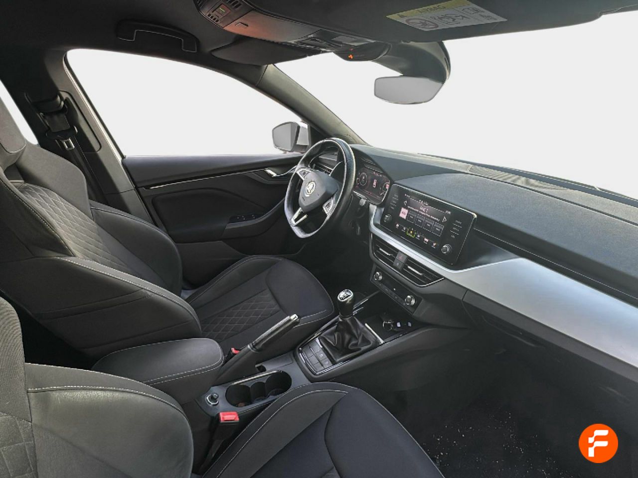 Foto Skoda Scala 13