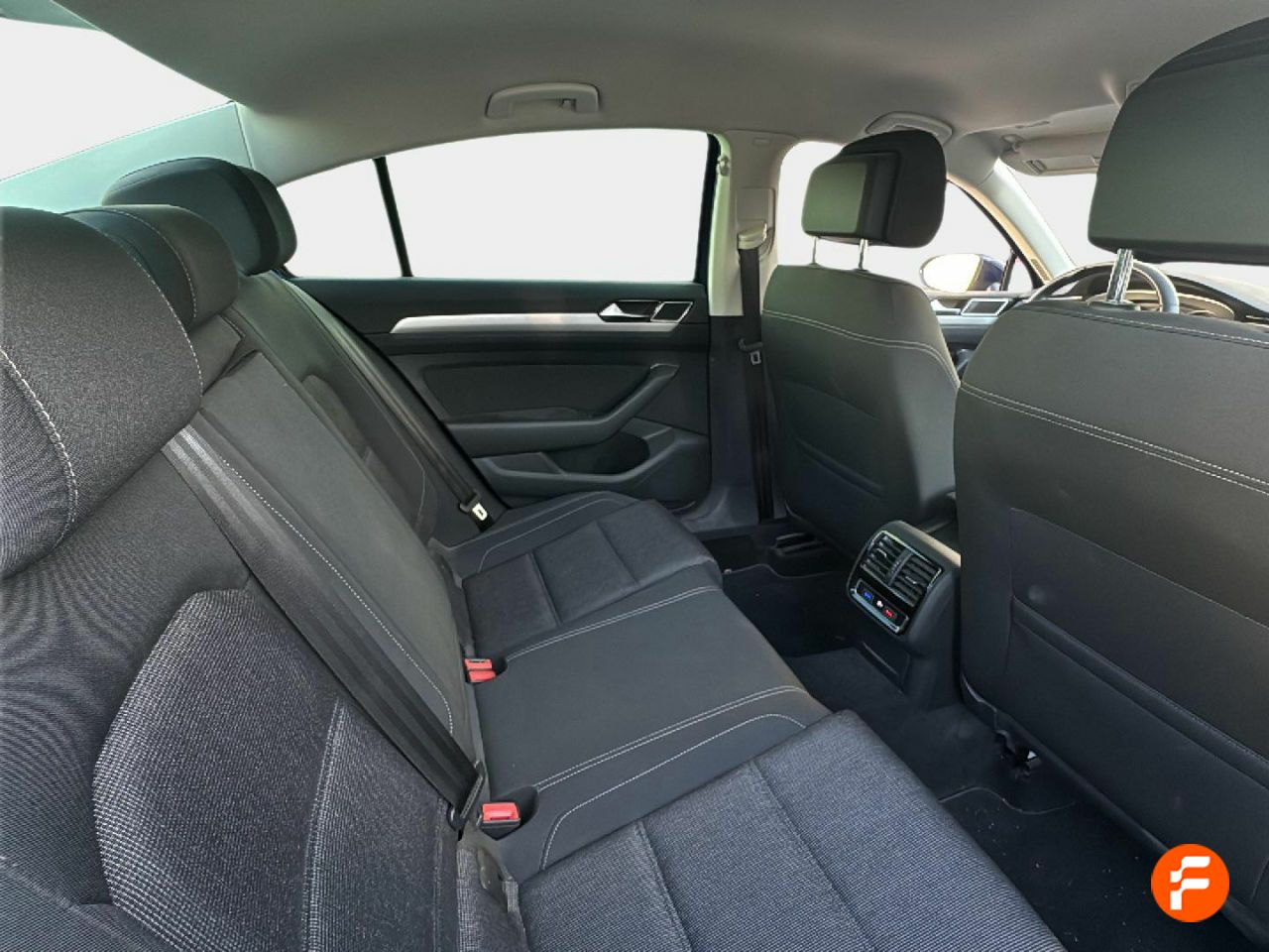 Foto Volkswagen Passat 14