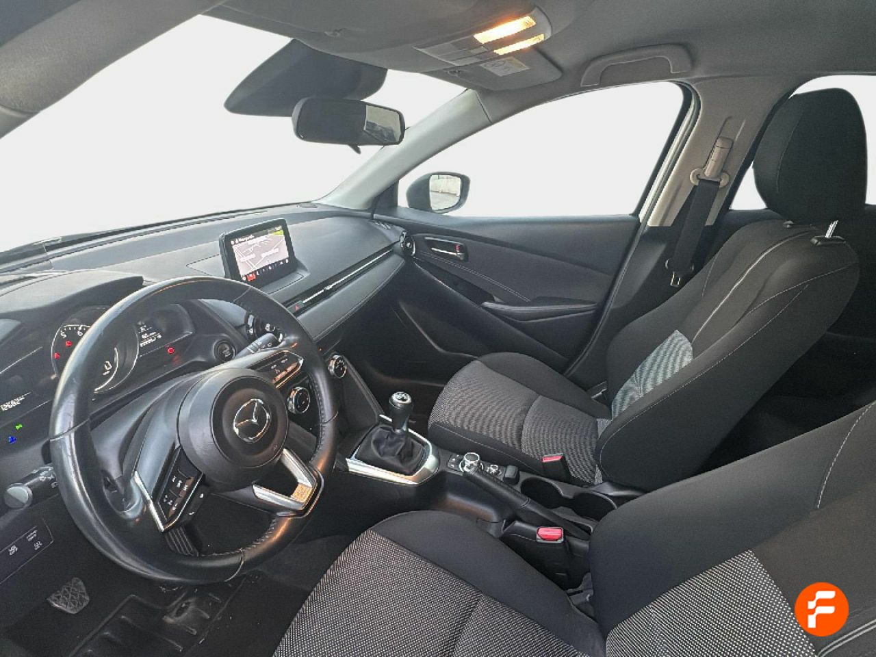 Foto Mazda Mazda2 10