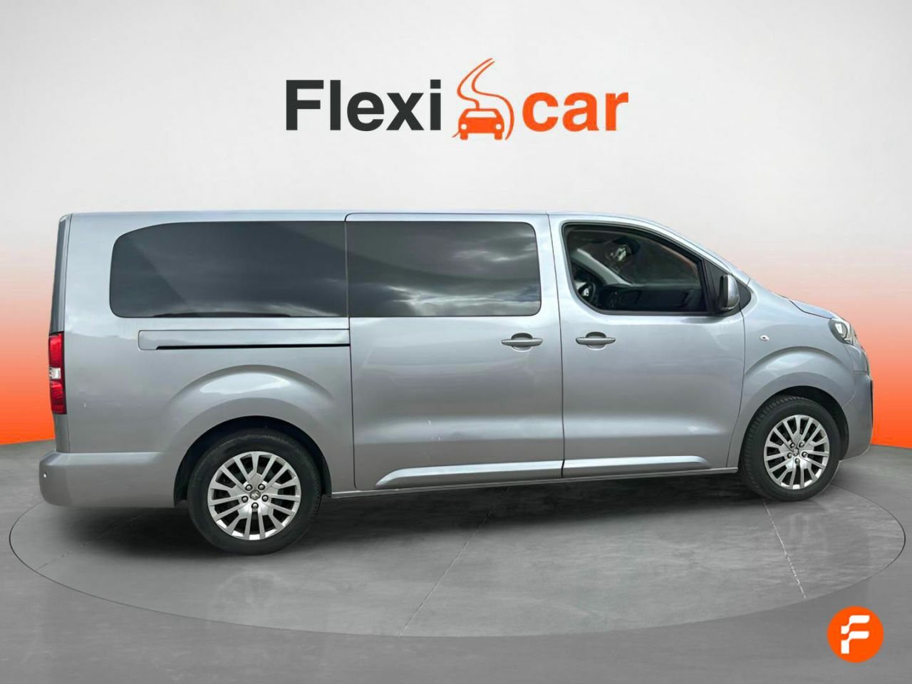 Foto Peugeot Traveller 8