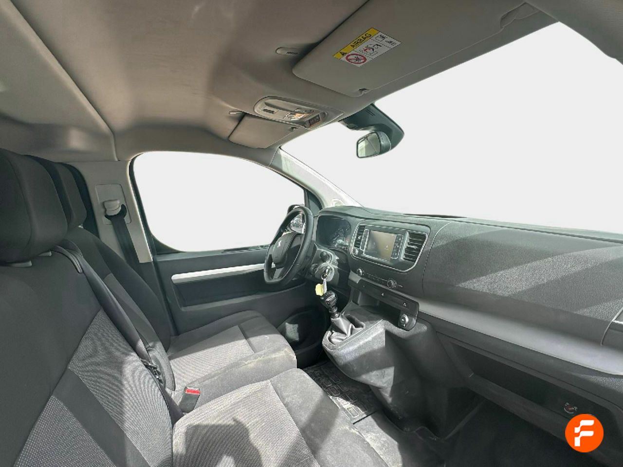 Foto Peugeot Traveller 14