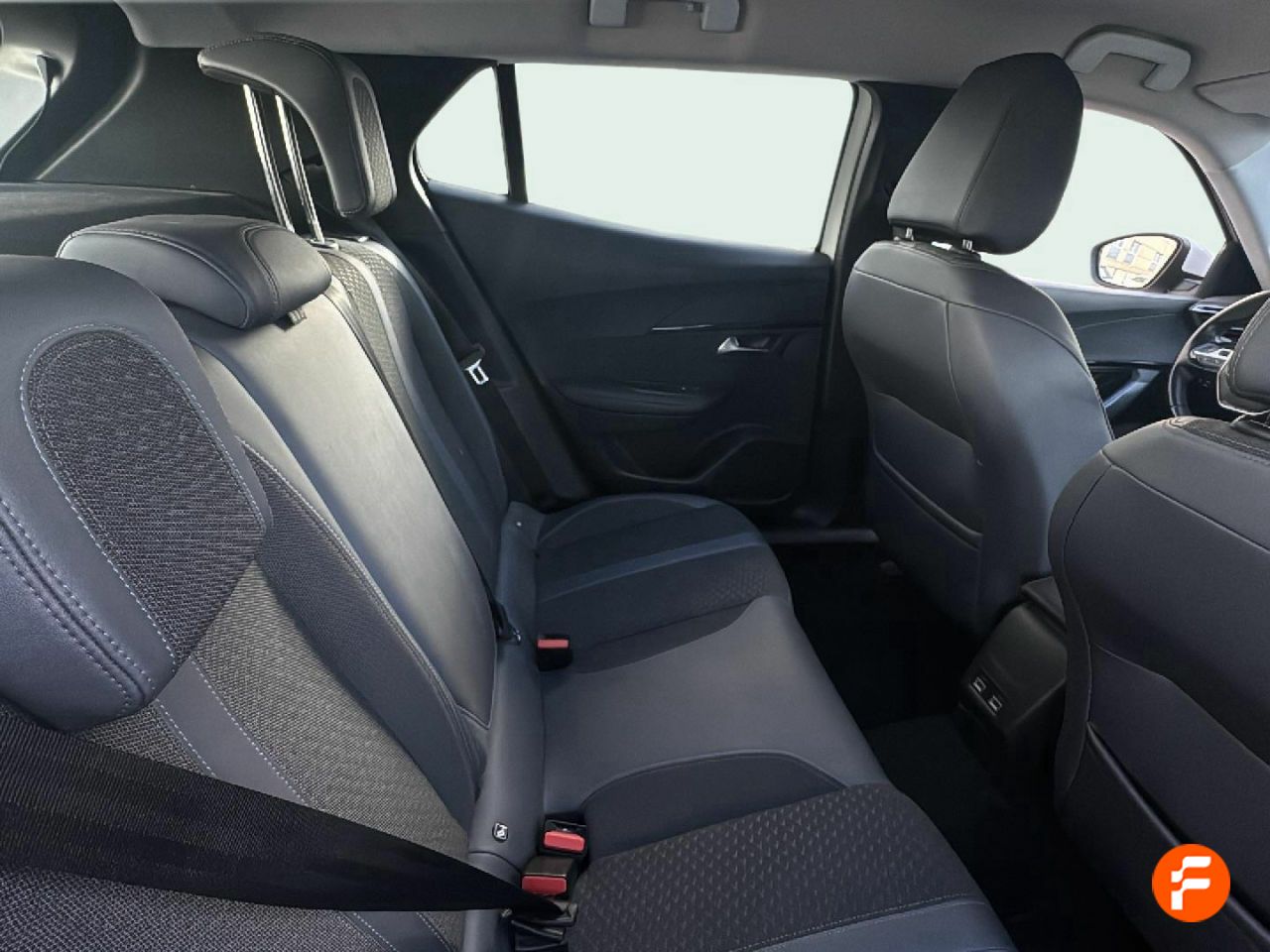 Foto Peugeot 2008 14