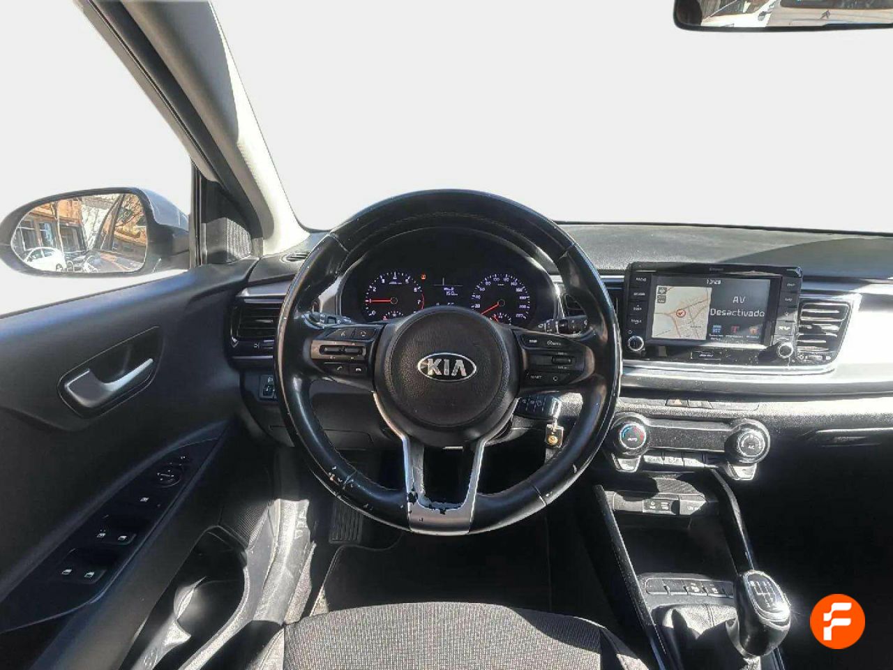 Foto Kia Rio 10