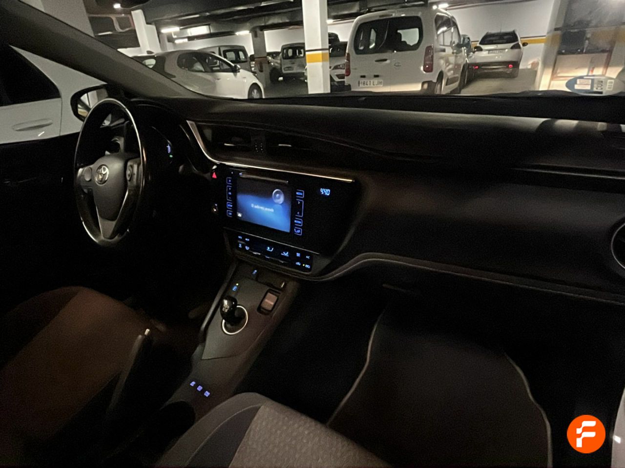Foto Toyota Auris 13