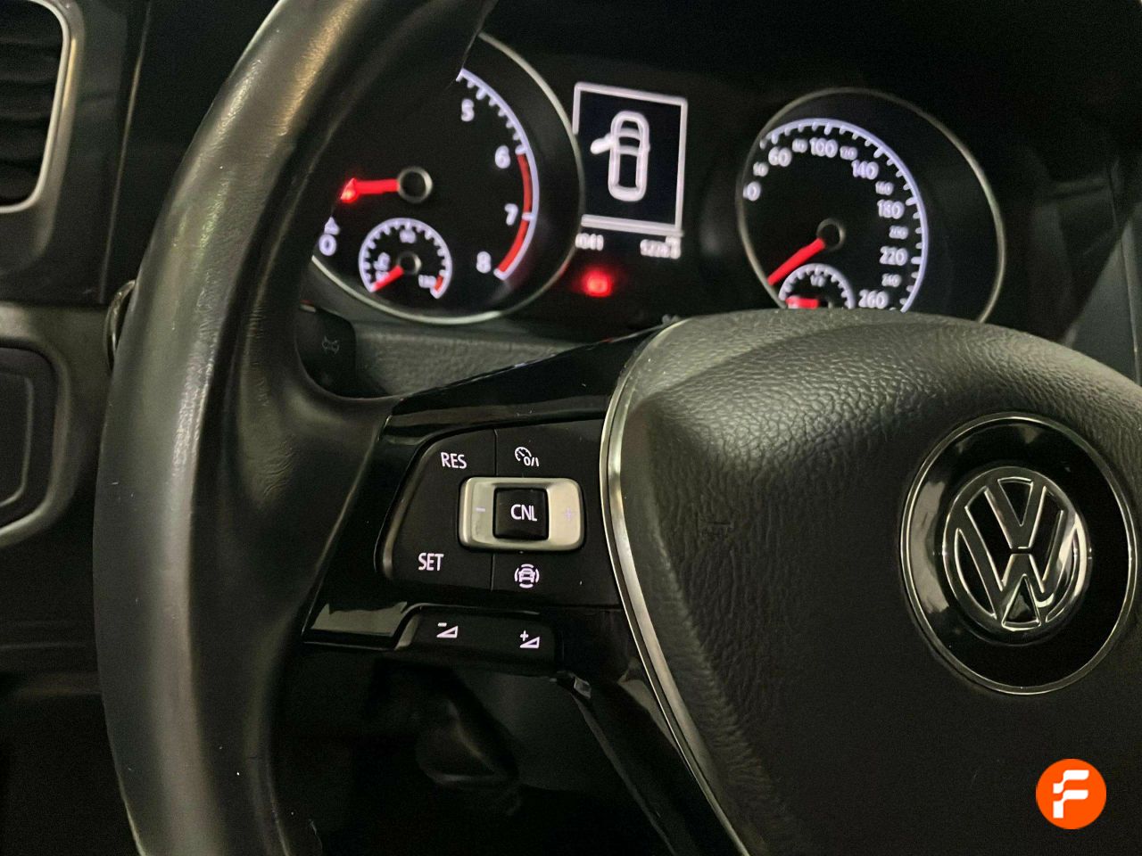 Foto Volkswagen Golf 14