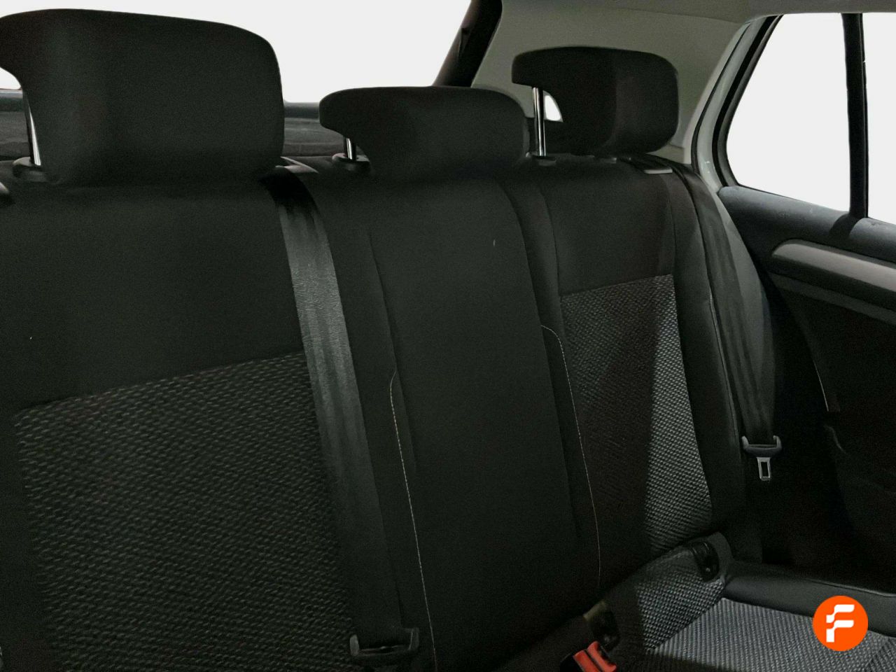 Foto Volkswagen Golf 24