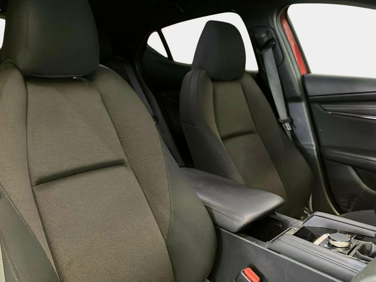 Foto Mazda Mazda3 24
