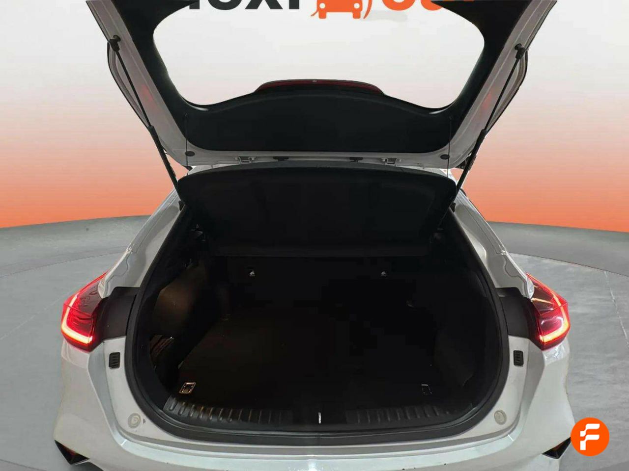 Foto Kia XCeed 10