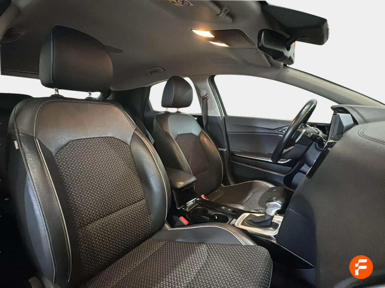 Foto Kia XCeed 23
