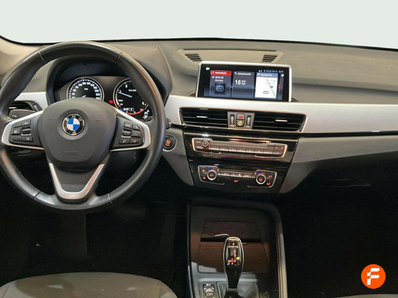 Foto BMW X1 12