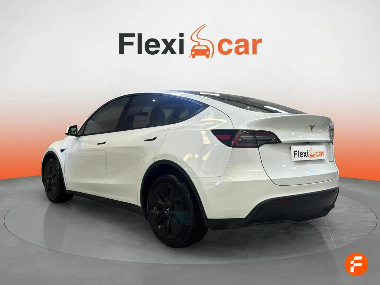 Foto Tesla Model Y 4