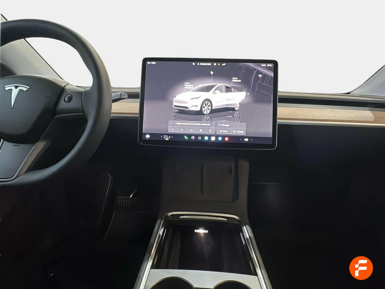 Foto Tesla Model Y 12