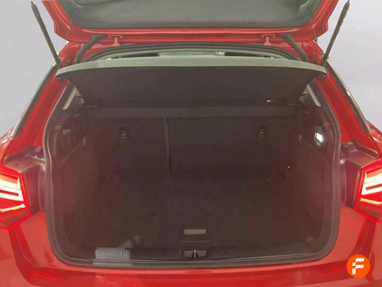 Foto Audi Q2 10