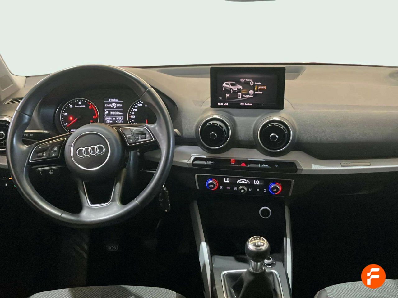 Foto Audi Q2 12