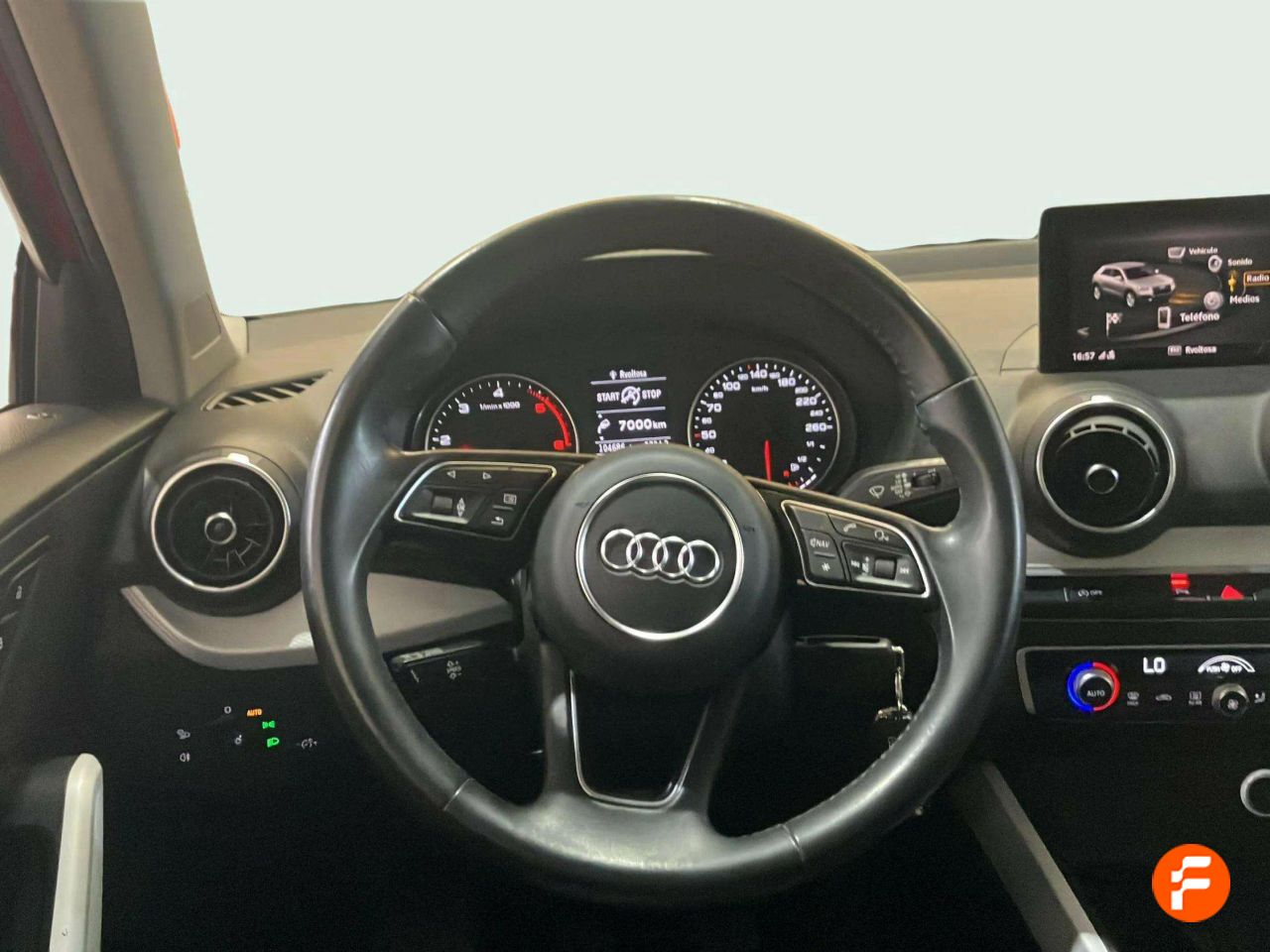 Foto Audi Q2 13