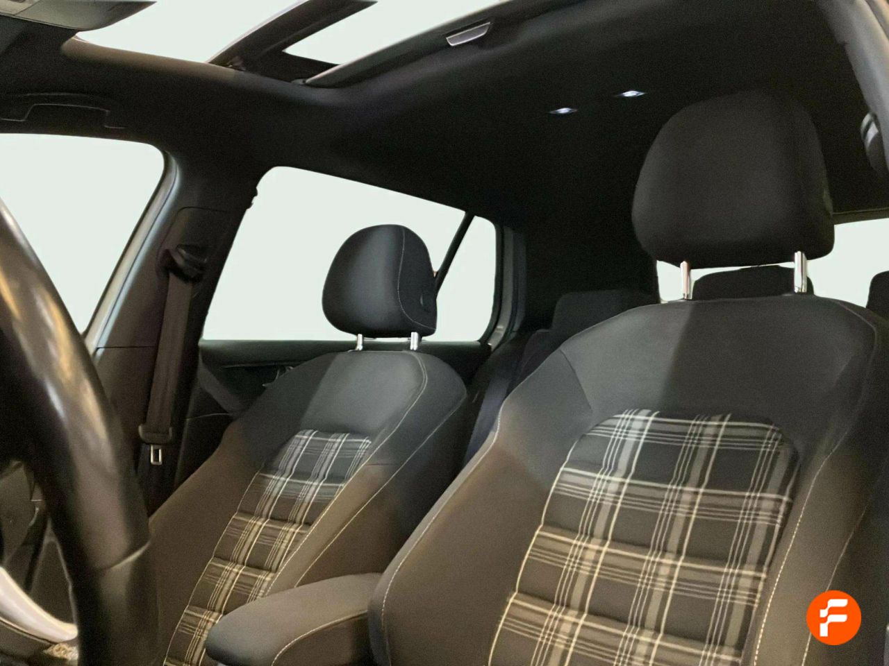 Foto Volkswagen Golf 11