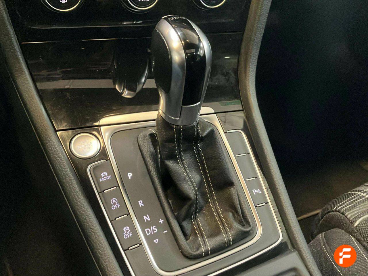 Foto Volkswagen Golf 22