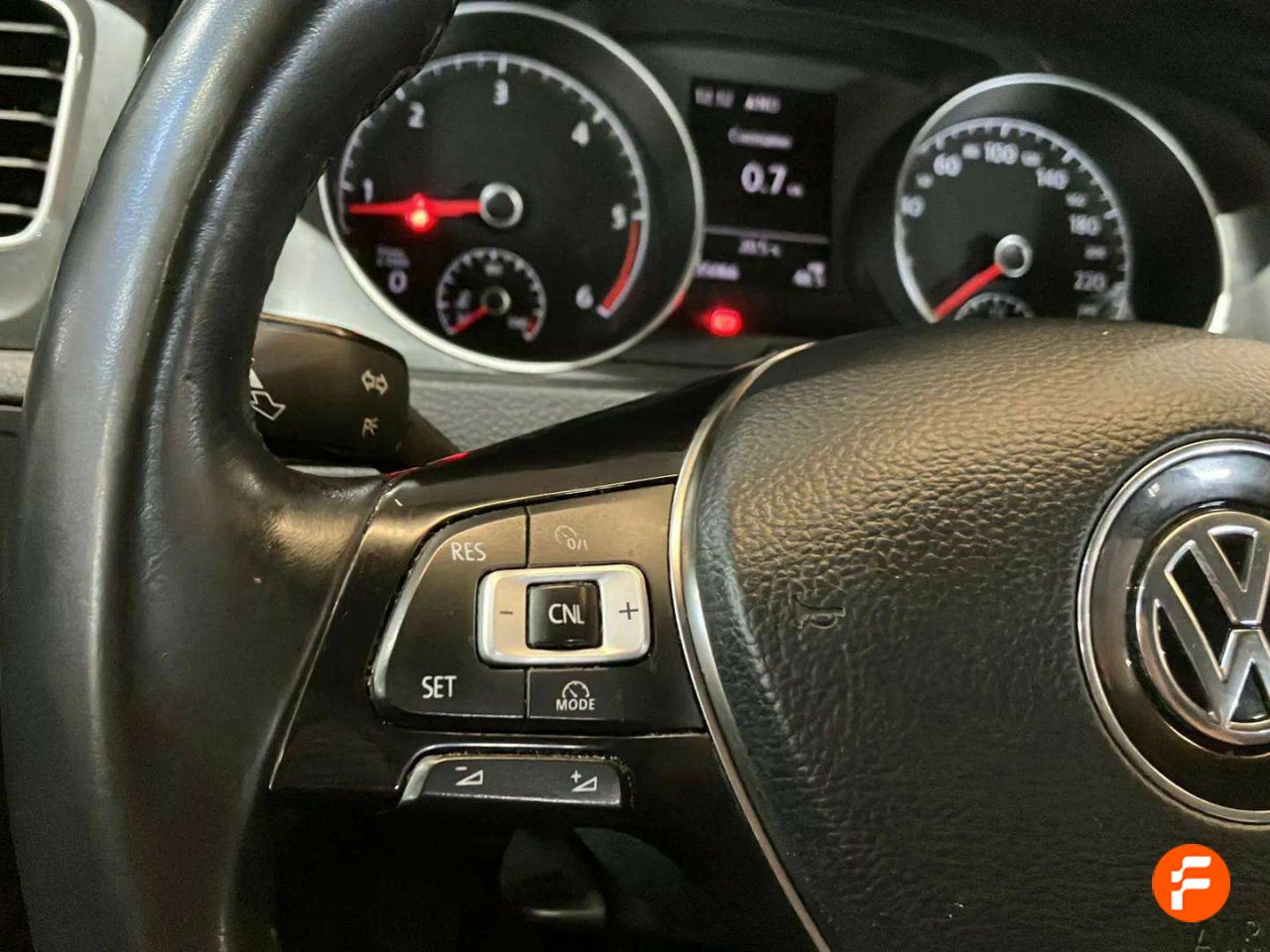 Foto Volkswagen Golf 14