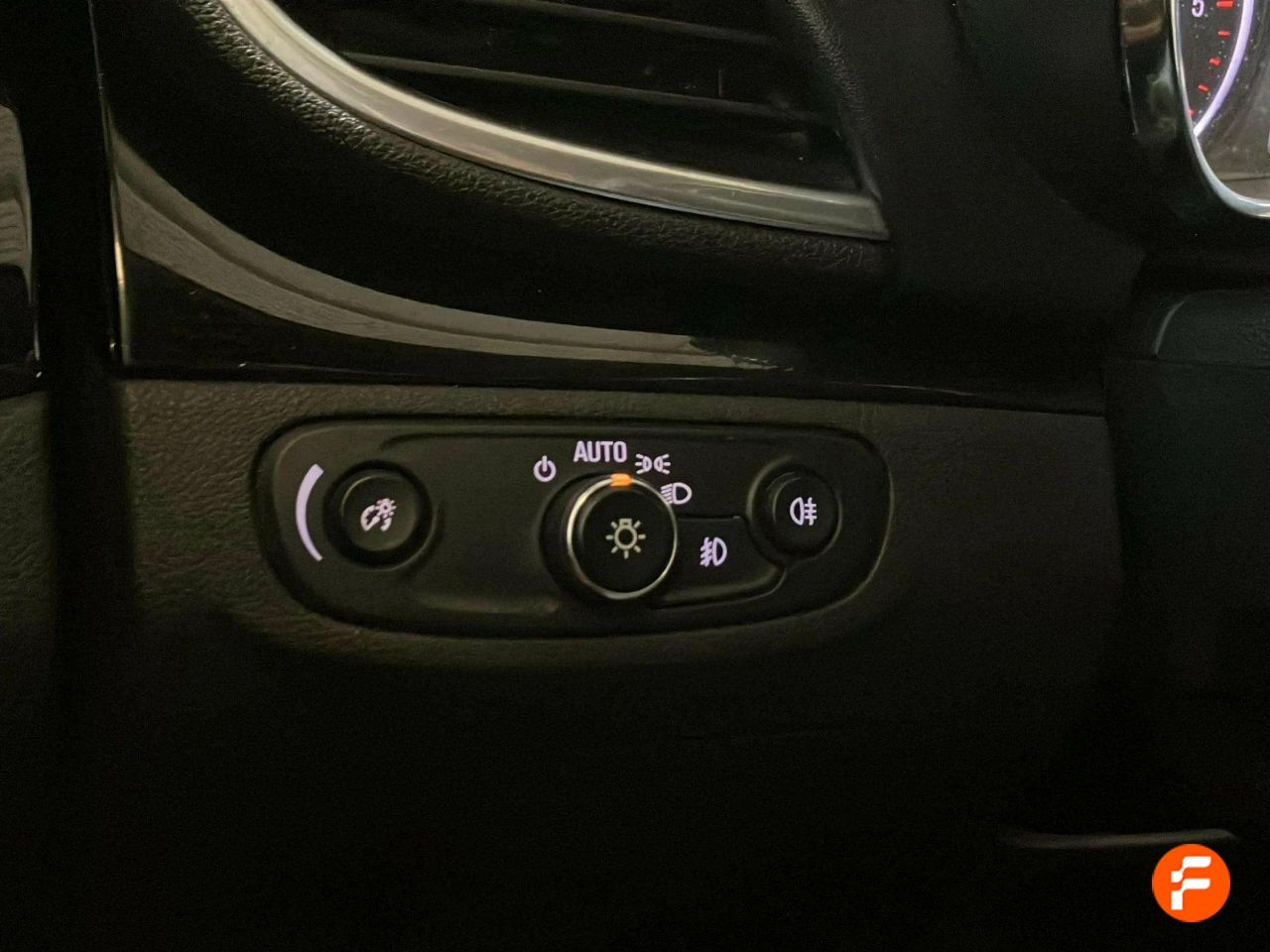 Foto Opel Mokka X 22