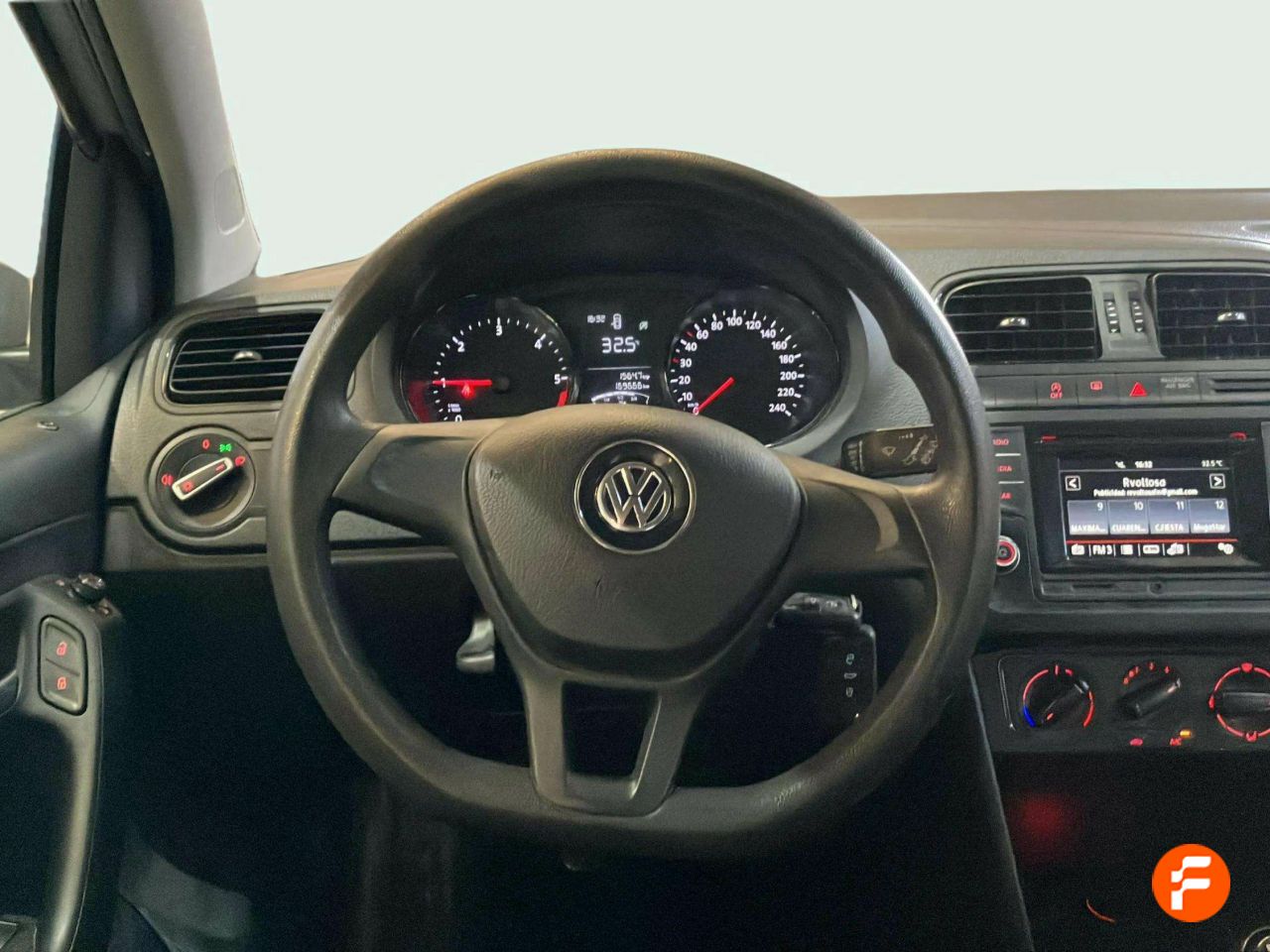 Foto Volkswagen Polo 13
