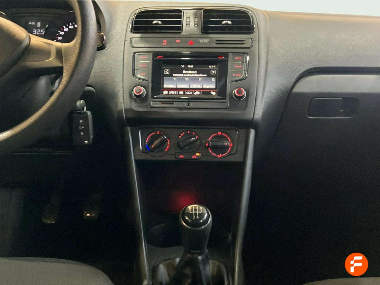 Foto Volkswagen Polo 14