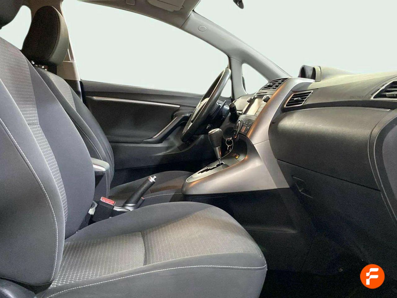 Foto Toyota Corolla Verso 13
