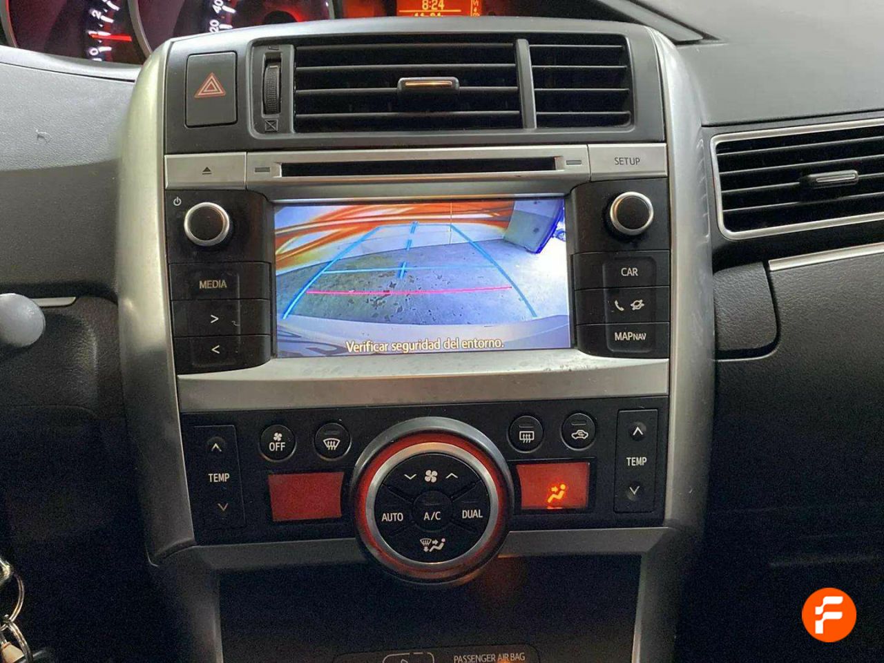 Foto Toyota Corolla Verso 17