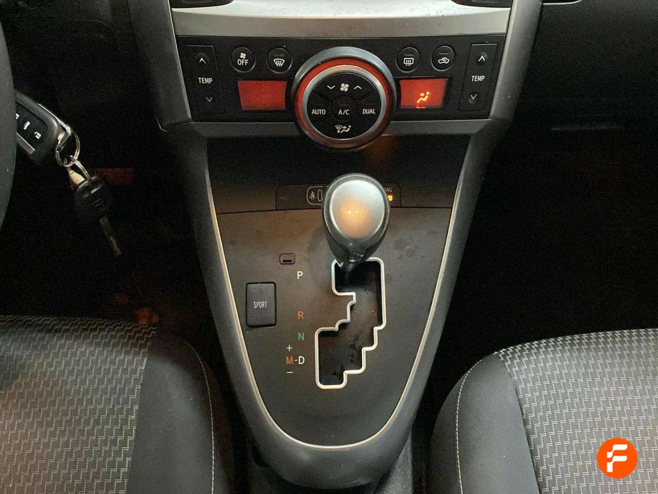 Foto Toyota Corolla Verso 18