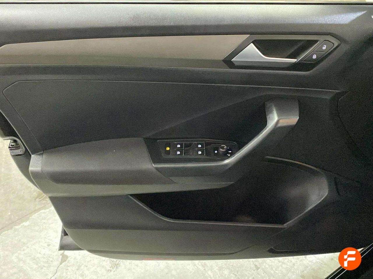 Foto Volkswagen T-Roc 22
