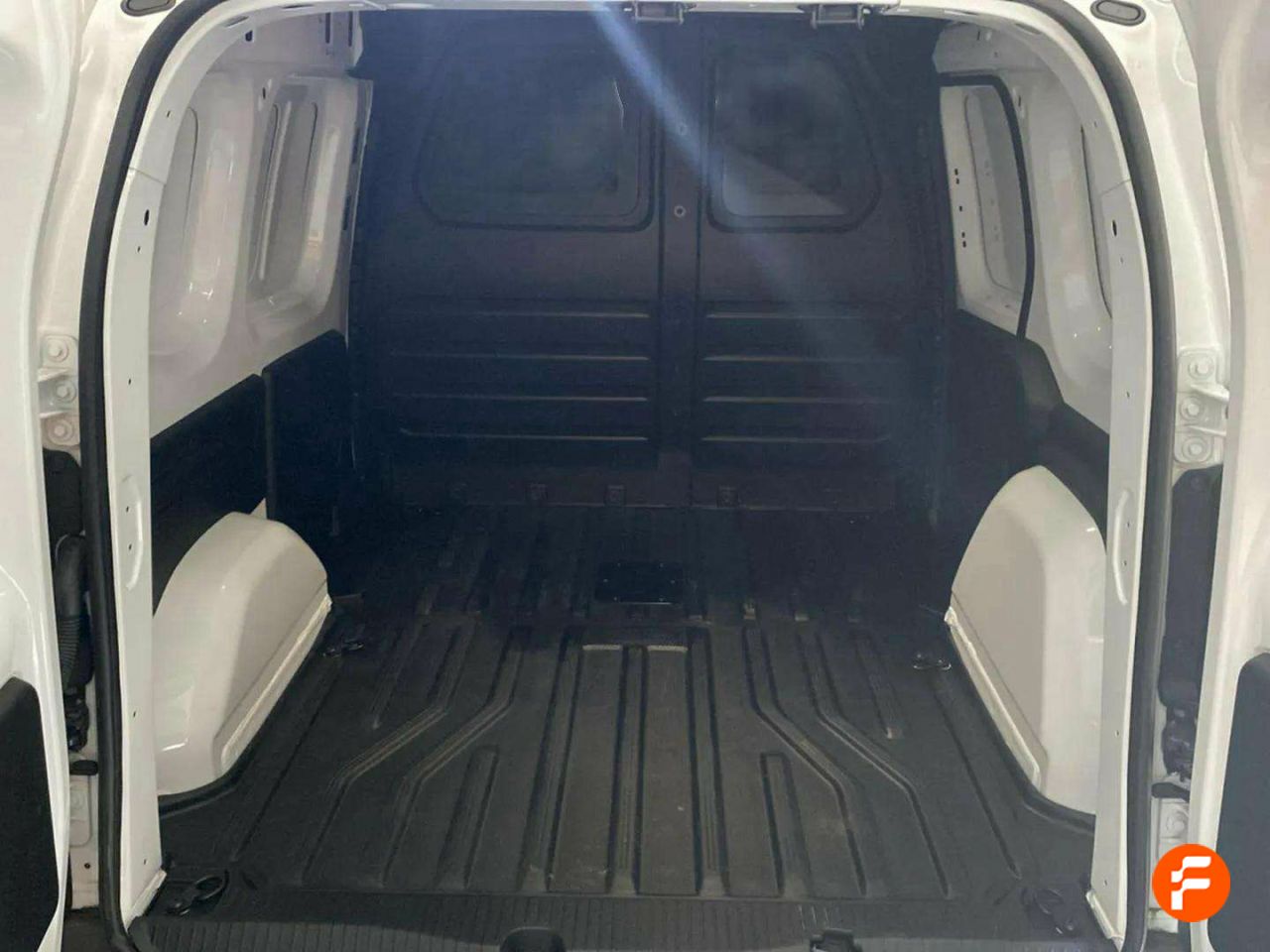 Foto Nissan Townstar 10