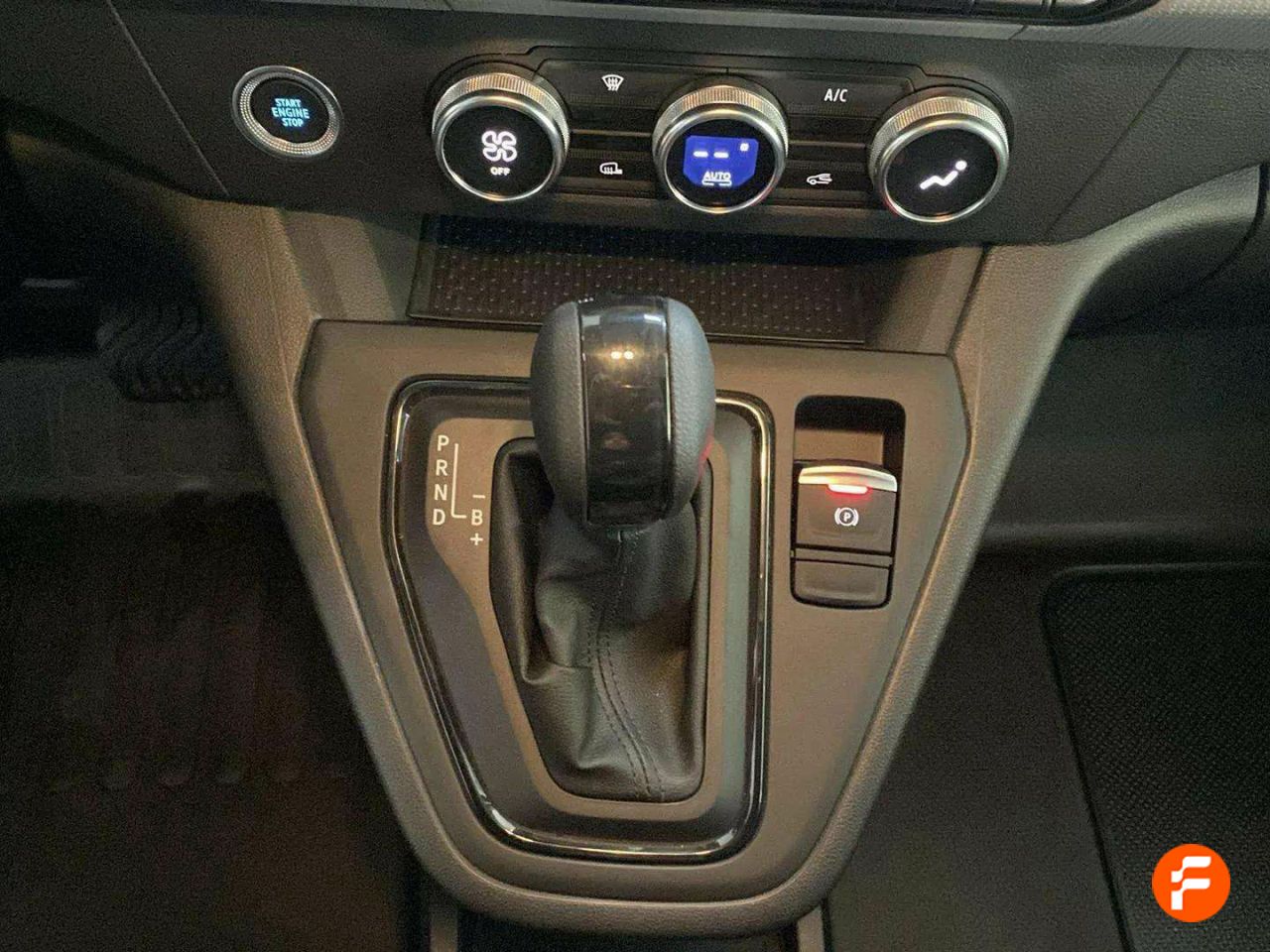 Foto Nissan Townstar 17