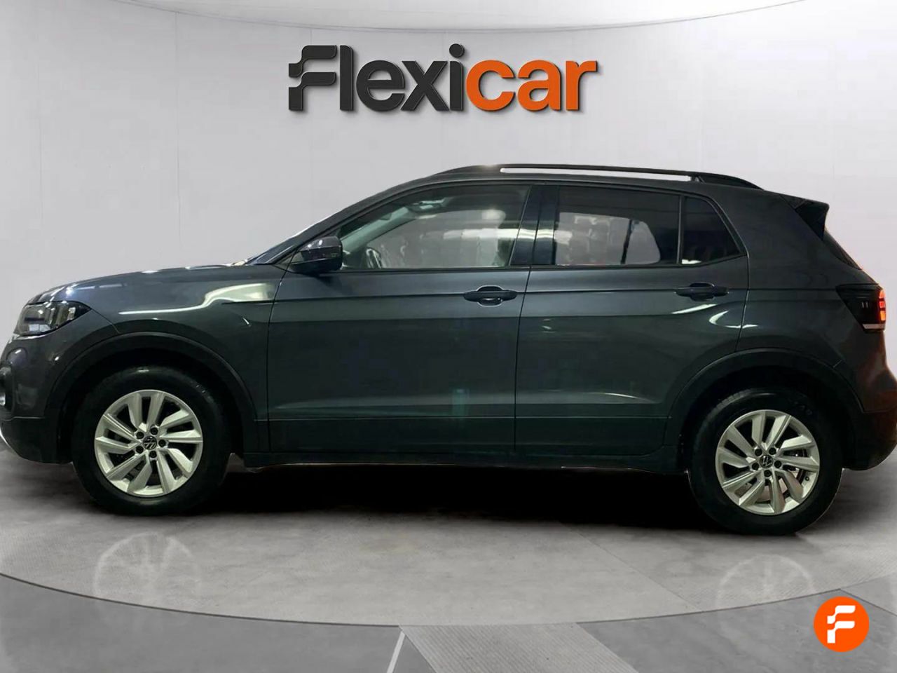 Foto Volkswagen T-Cross 4