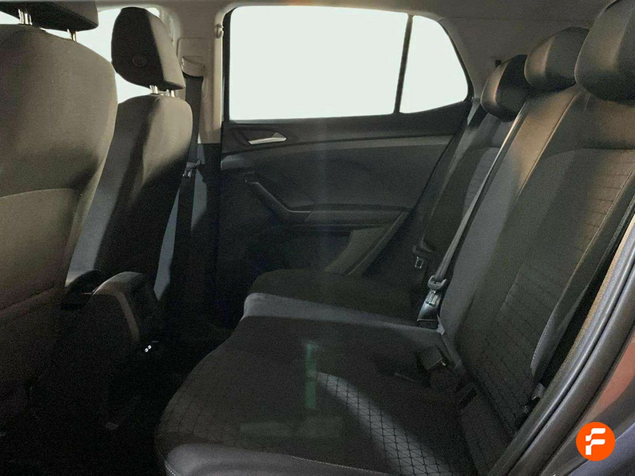 Foto Volkswagen T-Cross 12
